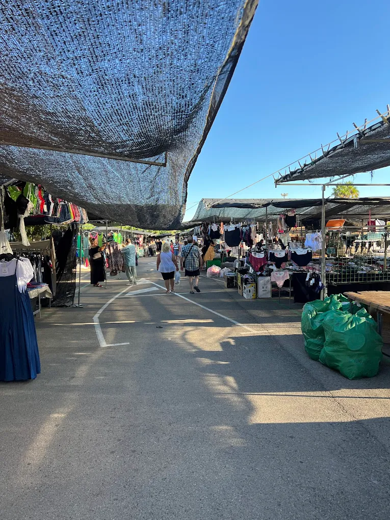 Mercadillo de La Pineda